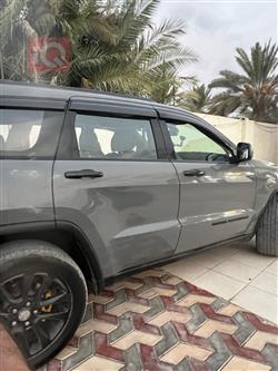 جيب جراند شيروكي